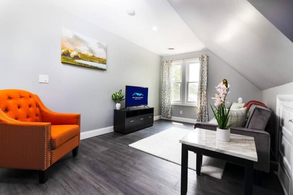 Cozy Micro Apartment, Minutes From Falls Niagara Falls Extérieur photo